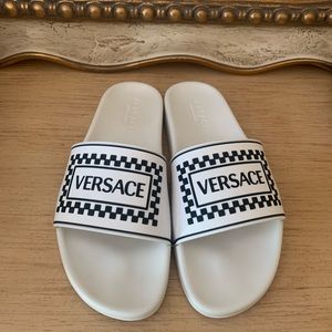 VERSACE SLIDES